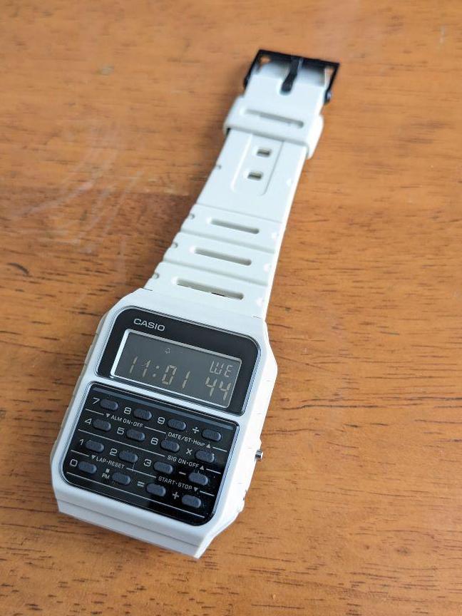 CASIO　電卓付き　腕時計